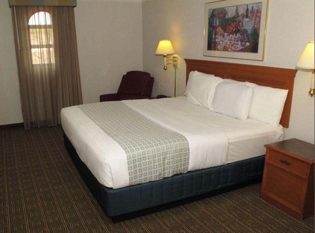 La Quinta By Wyndham Oklahoma City Airport Phòng bức ảnh